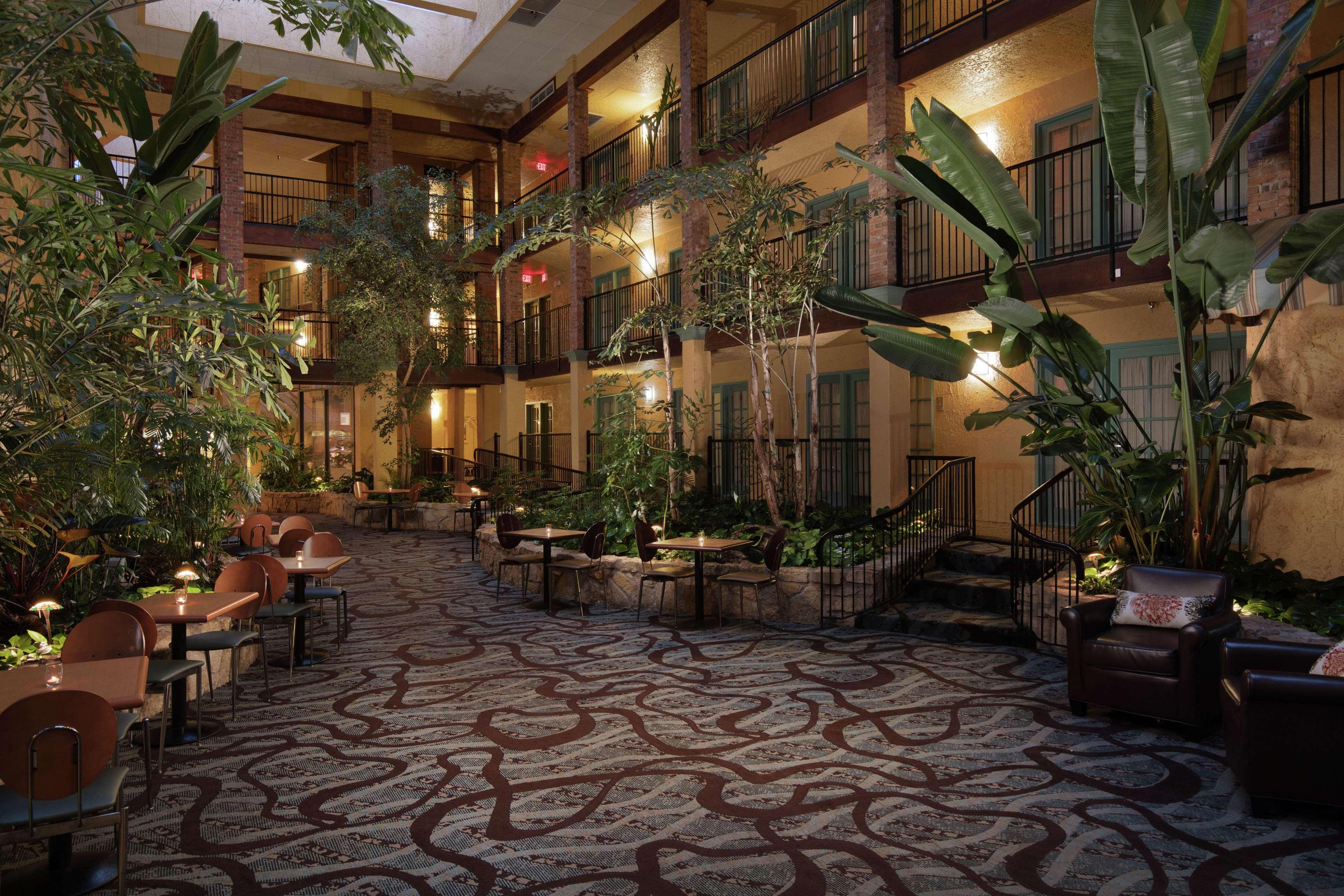 Embassy Suites Лаббок Екстер'єр фото